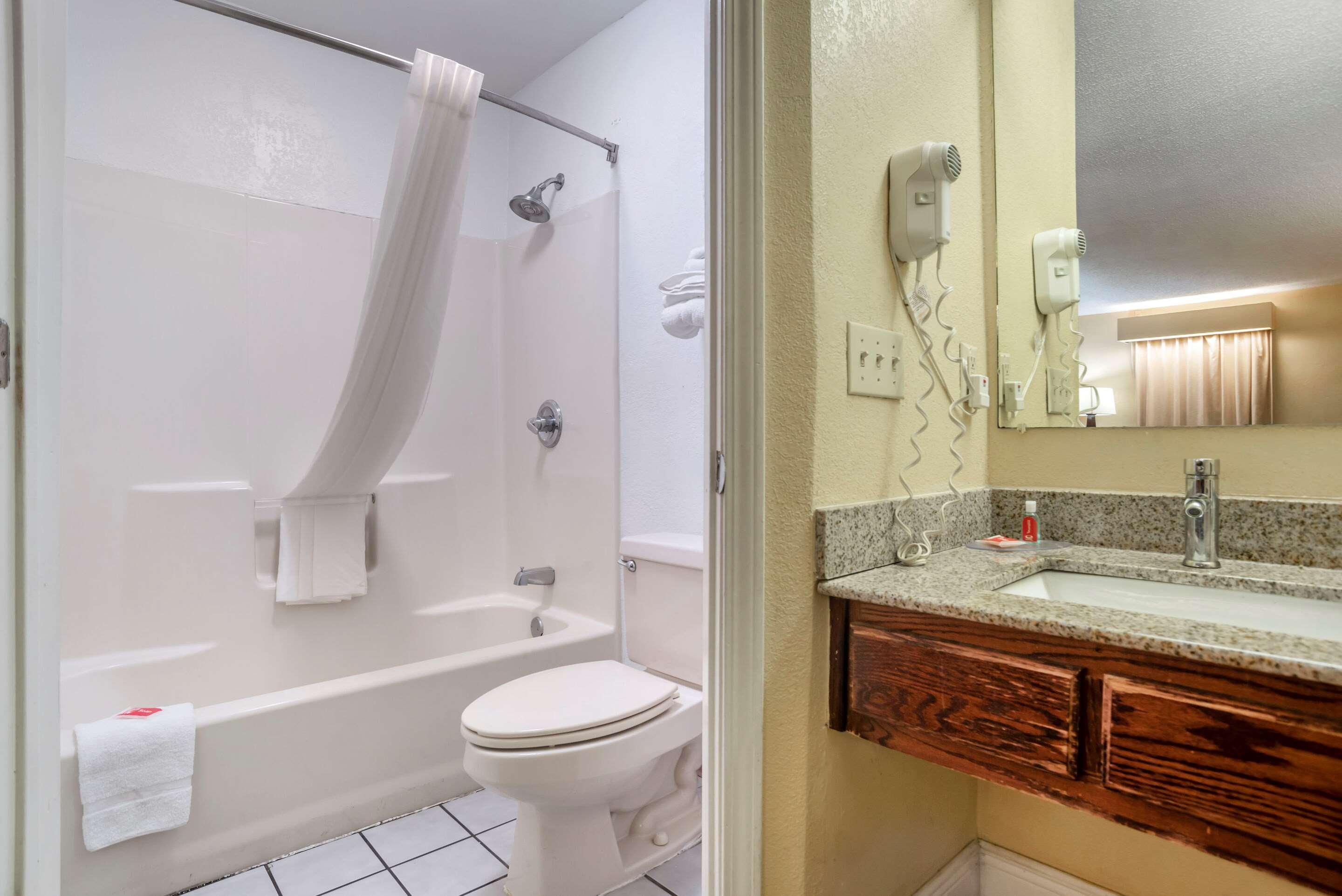 Econo Lodge Tupelo Dış mekan fotoğraf