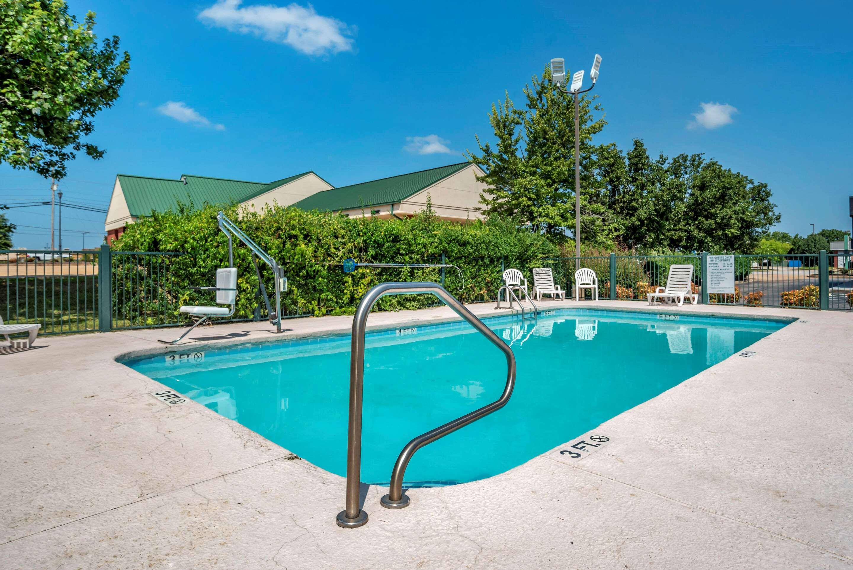 Econo Lodge Tupelo Dış mekan fotoğraf