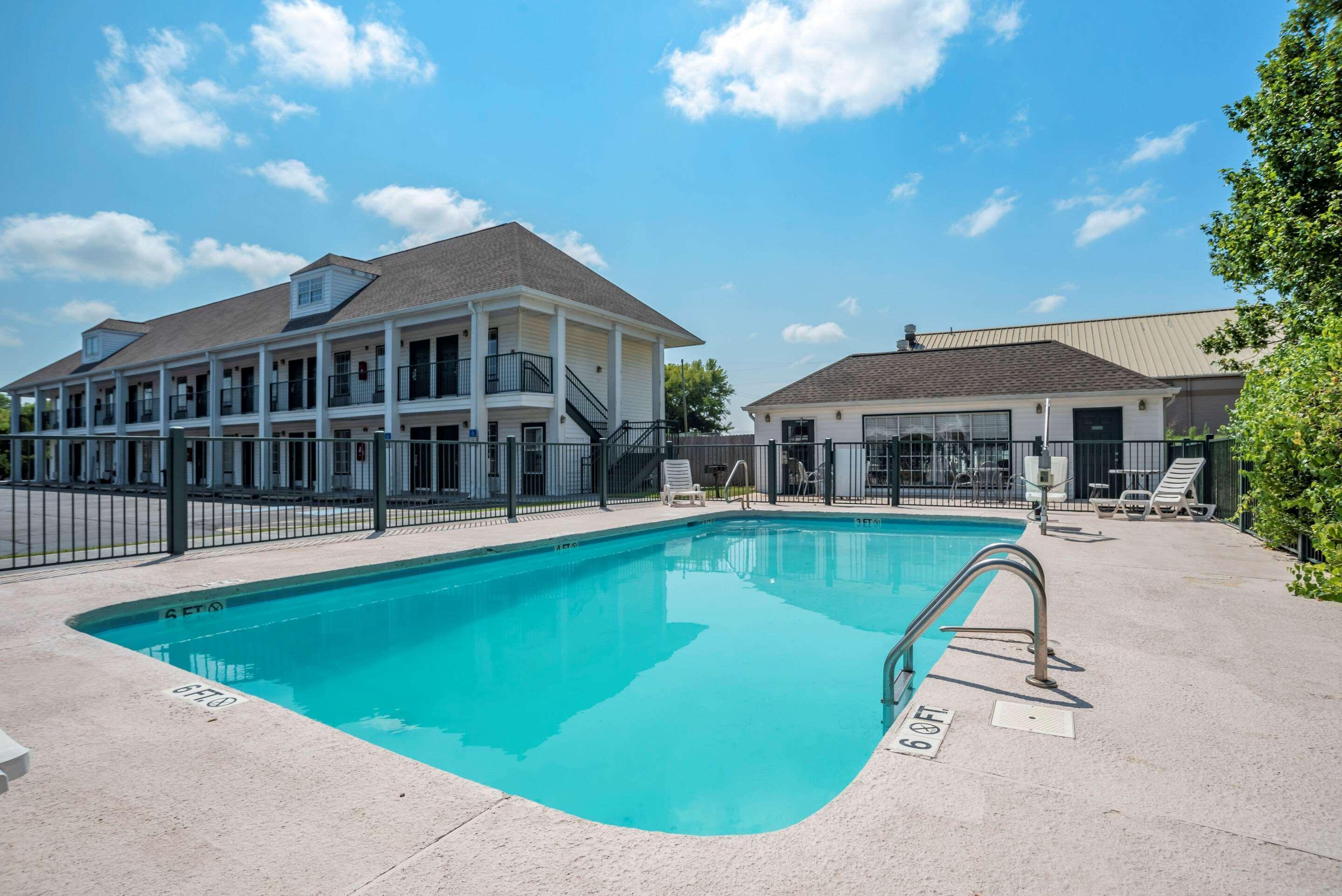 Econo Lodge Tupelo Dış mekan fotoğraf